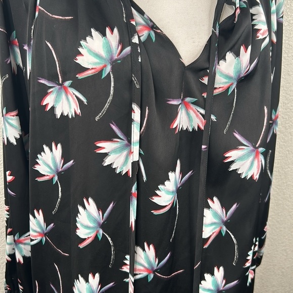 Jaclyn Smith Black Floral Boho V-Neck Long Sleeve Top Size XL - Picture 2 of 8